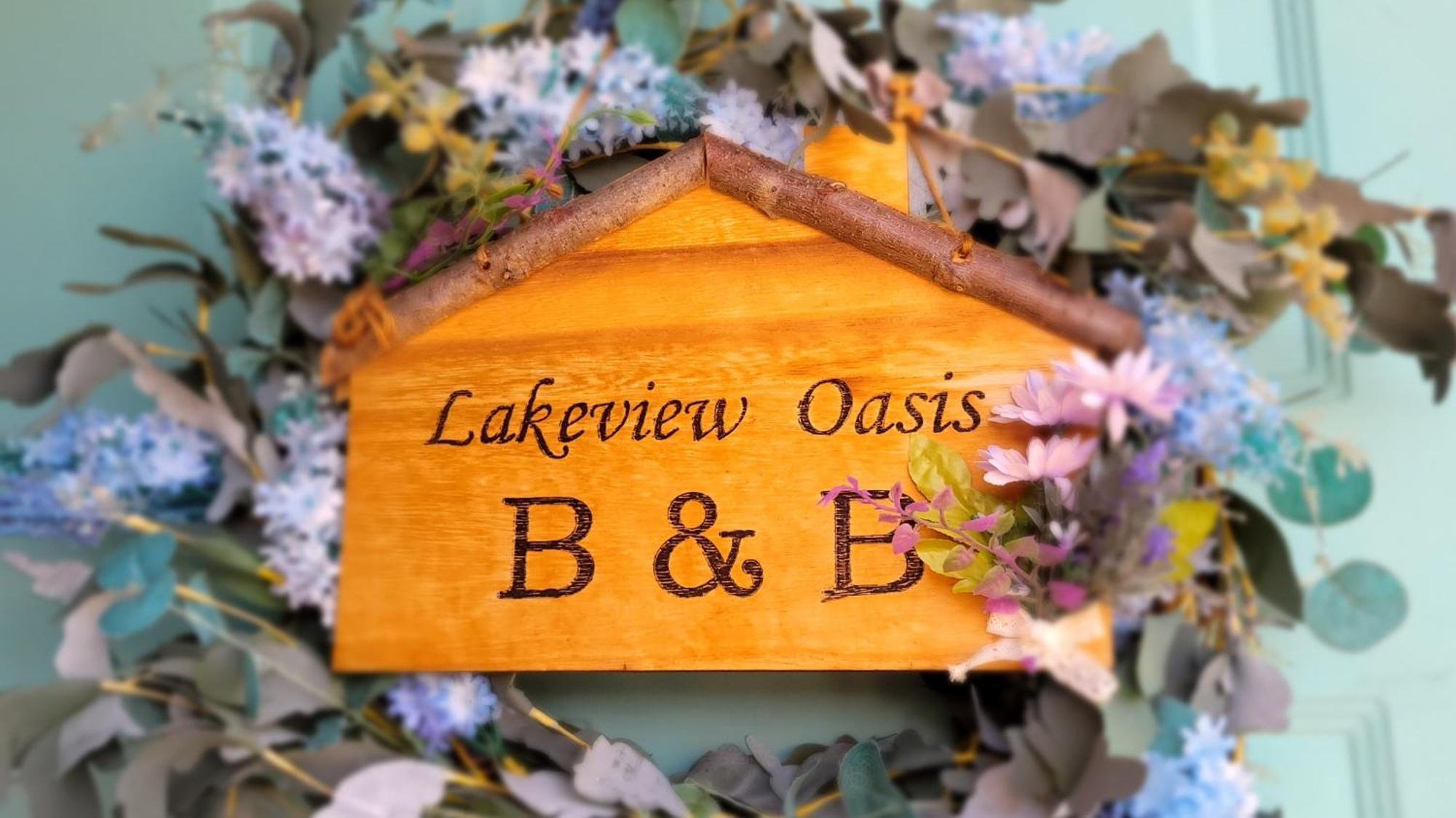 Lakeview Oasis Bed And Breakfast West Kelowna Exterior foto