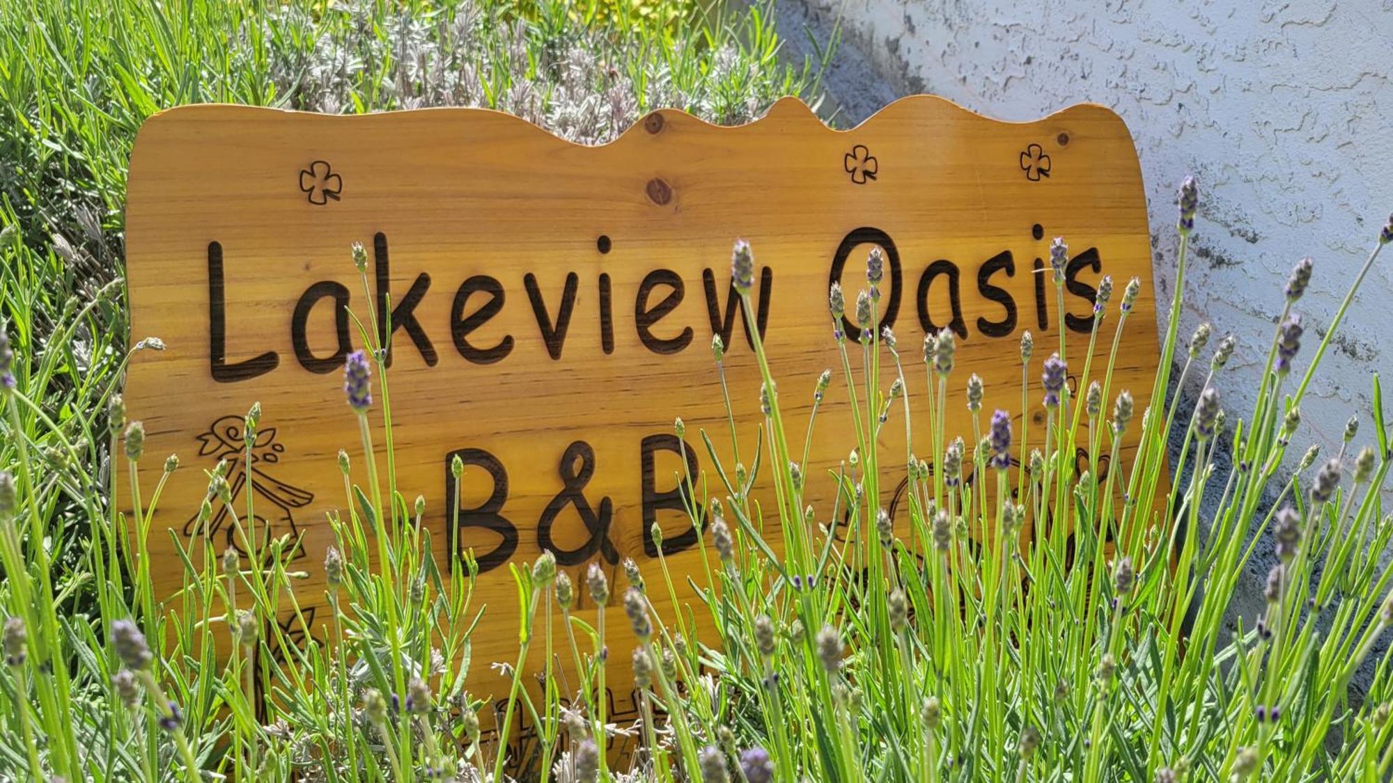 Lakeview Oasis Bed And Breakfast West Kelowna Exterior foto